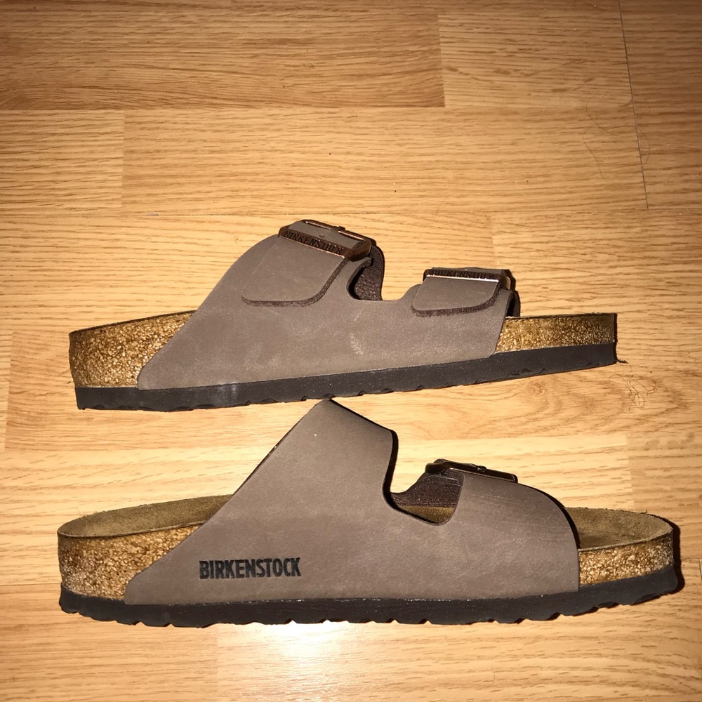(SOLD) Birkenstock’s!